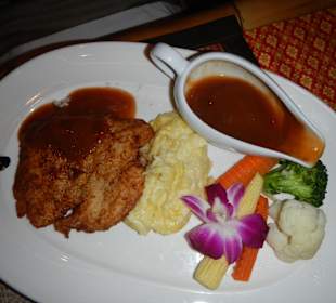 Schnitzel mit Kartoffelstock