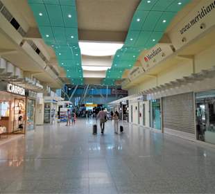 Impressionen aus dem Passagier-Terminal