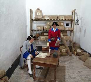 Blick in die Vorratsräume des Fort Liberia