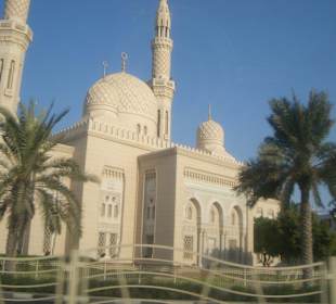 Blick auf die Moschee