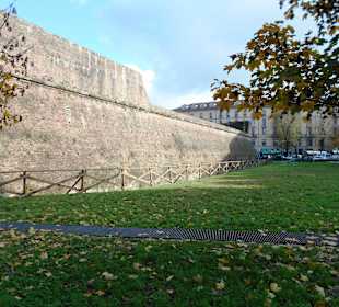 Stadtmauer an der Porta Romana