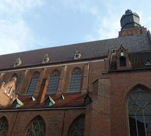 Elisabethkirche: Außenansicht