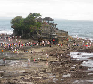 Blick auf den Haupttempel bei Ebbe