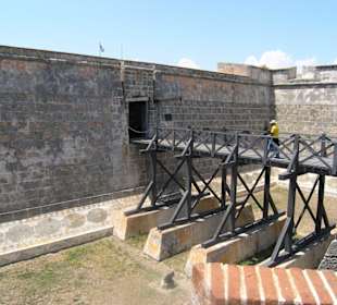 Brücke zum Castillo