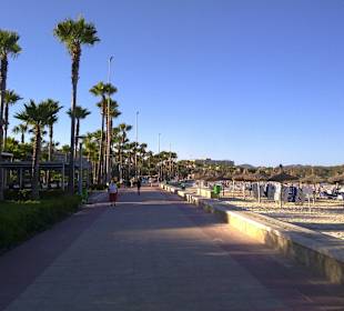 Strandpromenade Sa Coma