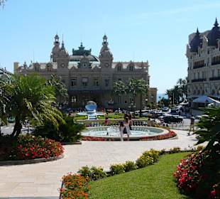 Hotel de Paris mit Casino in Monaco