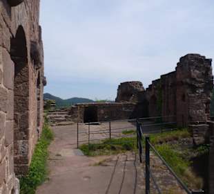 Burgengruppe Altdahn-Grafendahn-Tanstein