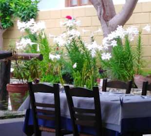 Restarantbereich außen