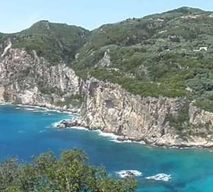 Bergdorf Lakones, Blick aufs Meer