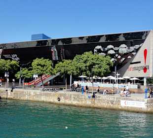 Blick auf das "mare magnum" von der Wasserseite