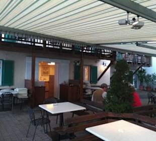 Überdachte Terrasse