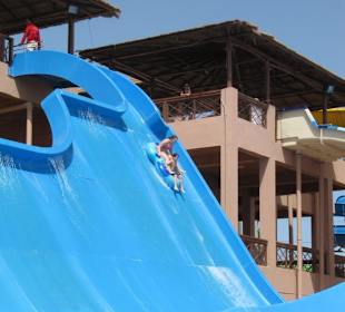 Blaue Half Pipe