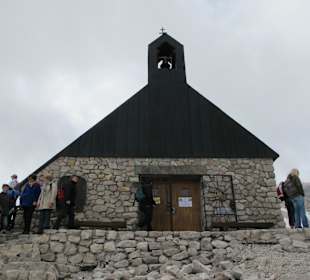 Kirche auf dem Gletscher