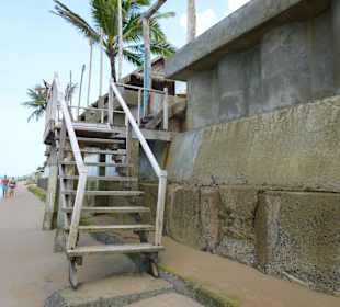 Mauern am Bang Niang Beach