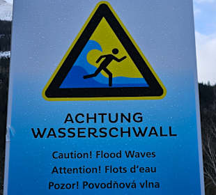 Achtung Wasserschwall