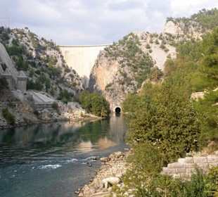 Staumauer / Wasserspeicher