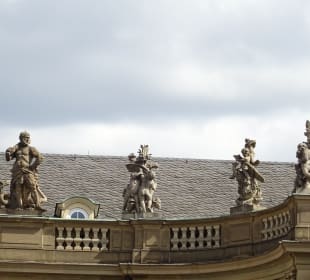  Neues Schloß