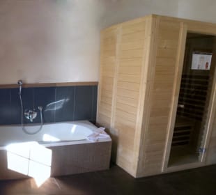 Badezimmer 2
