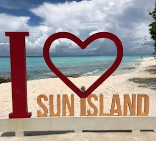 Sun Island Beach