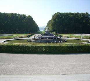 Brunnen am Schloss