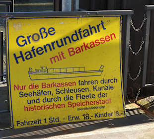 Werbeschild für die Hafenrundfahrt