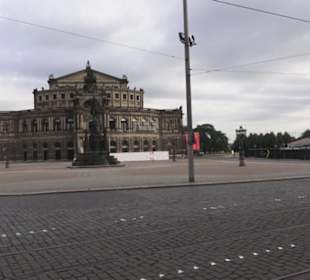 Rund um die Frauenkirche