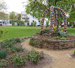 Osterschmuck am Saint-Maurice-Platz