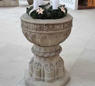 Das Taufbecken der Klosterkirche Sonnefeld