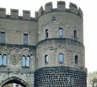 Hahnentorburg