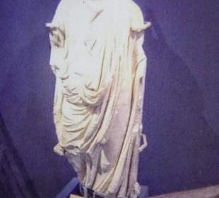 Statue in der Römischen Villa / Rabat