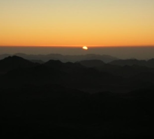 Sonnenaufgang auf Mosesberg