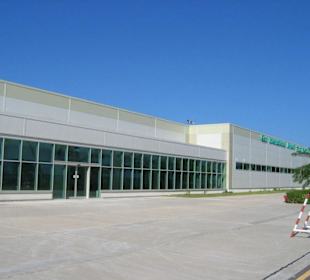 International Airport Gan