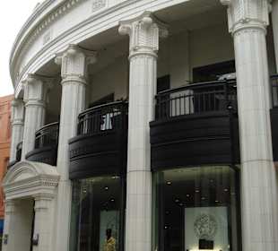 Alles teuer am Rodeo Drive
