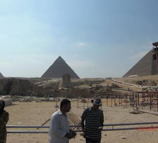 Alle 3 Pyramiden im Panorama mit Sphinx