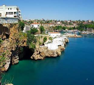 Blick zum Hafen von Antalya