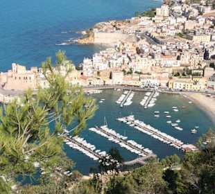 Eine wunderbare Aussicht auf den Hafen