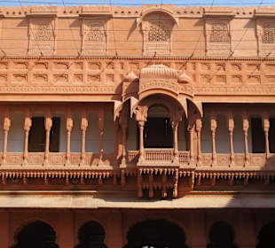 Karan Mahal