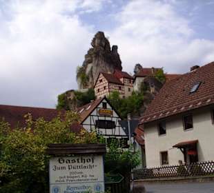 Der Fahnenstein in Tüchersfeld.
