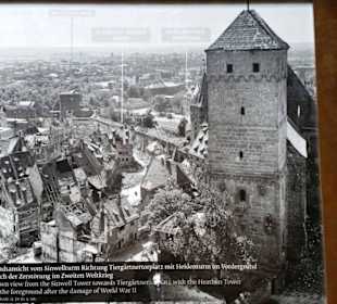 Vom Sinwellturm aus: Zur Nbg. Altstadt n. d. 2. WK 