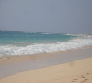 Strand in der Nähe des Hotels Oasis Atlantico Salinas Sea Re
