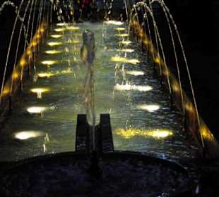 Brunnenanlage mit Lichspiel