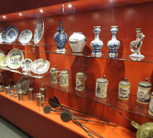 Exponate der Stadtgeschichte im Küstenmuseum