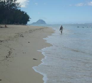 Strand Flic en Flac mit Blick nach Süden zum Le Morne