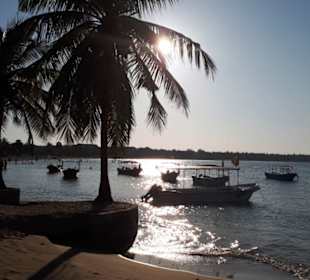 Sonnenuntergang am Strand von Passikuda 