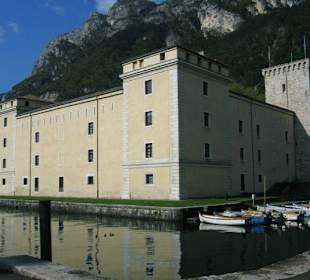 Auch Riva del Garda hat eine Burg