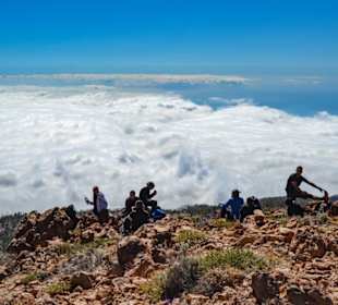 Picknick über dem Wolkenmeer