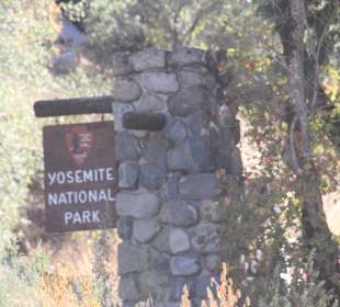 Hinweisschild am Parkeingang