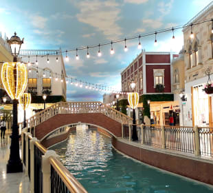 Villaggio Shopping Mall
