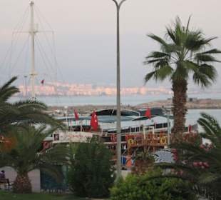 Am Hafen von Alanya