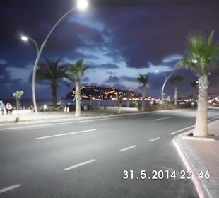 Strandromenade mit Blick Richtung Alanya